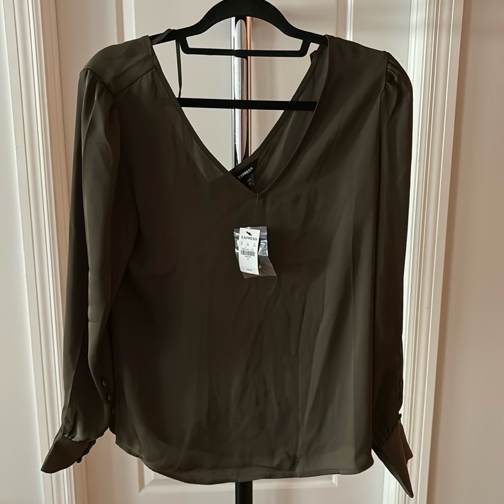 Express military green blouse - Picture 1 of 3